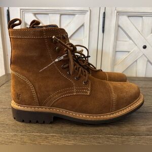 Nwt Frye Russell boots FR41606 –Tan Leather Boots Mens 8 Lace Up Stylish Durable